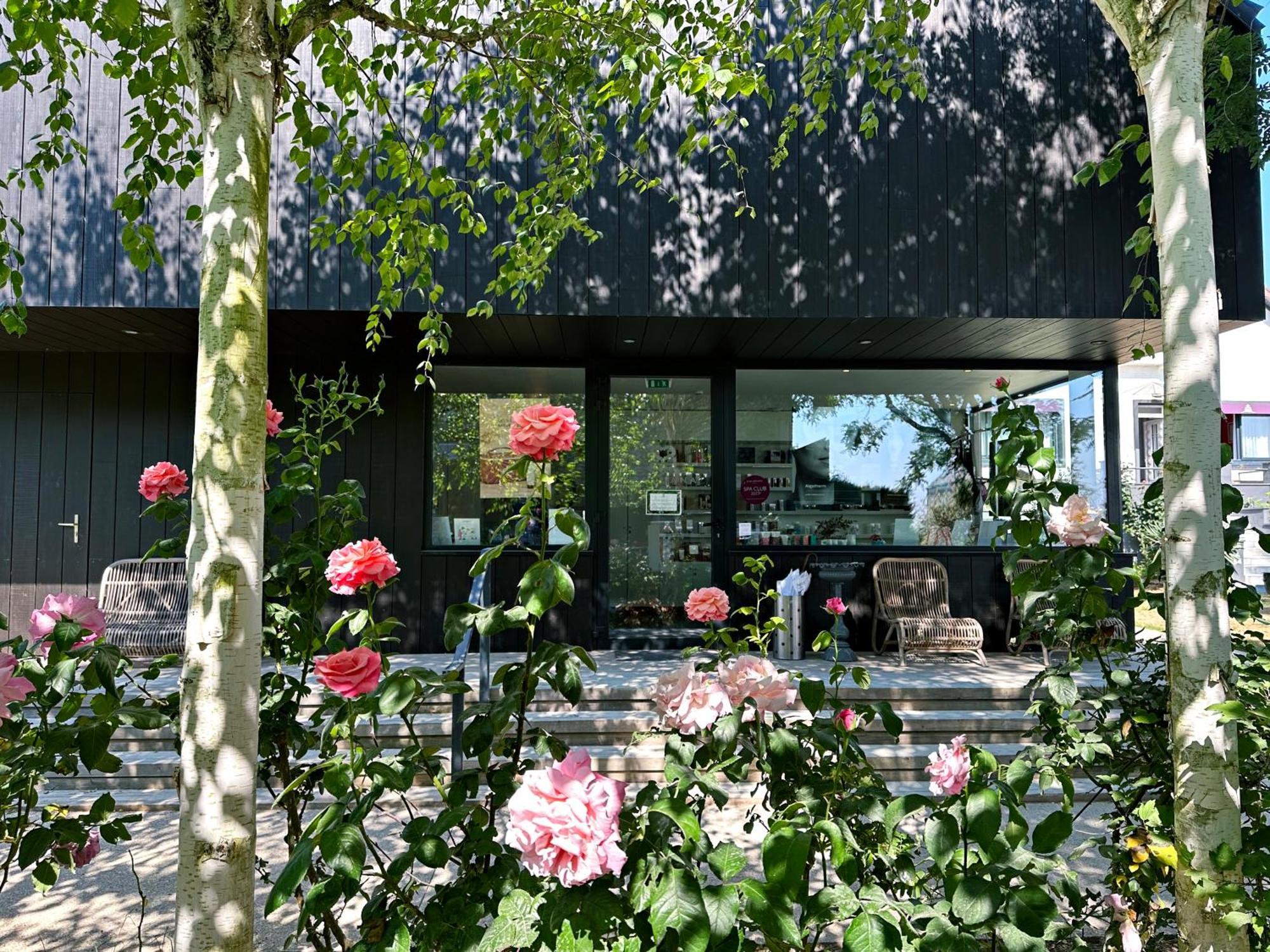 Domaine De La Corniche Rolleboise Exterior foto