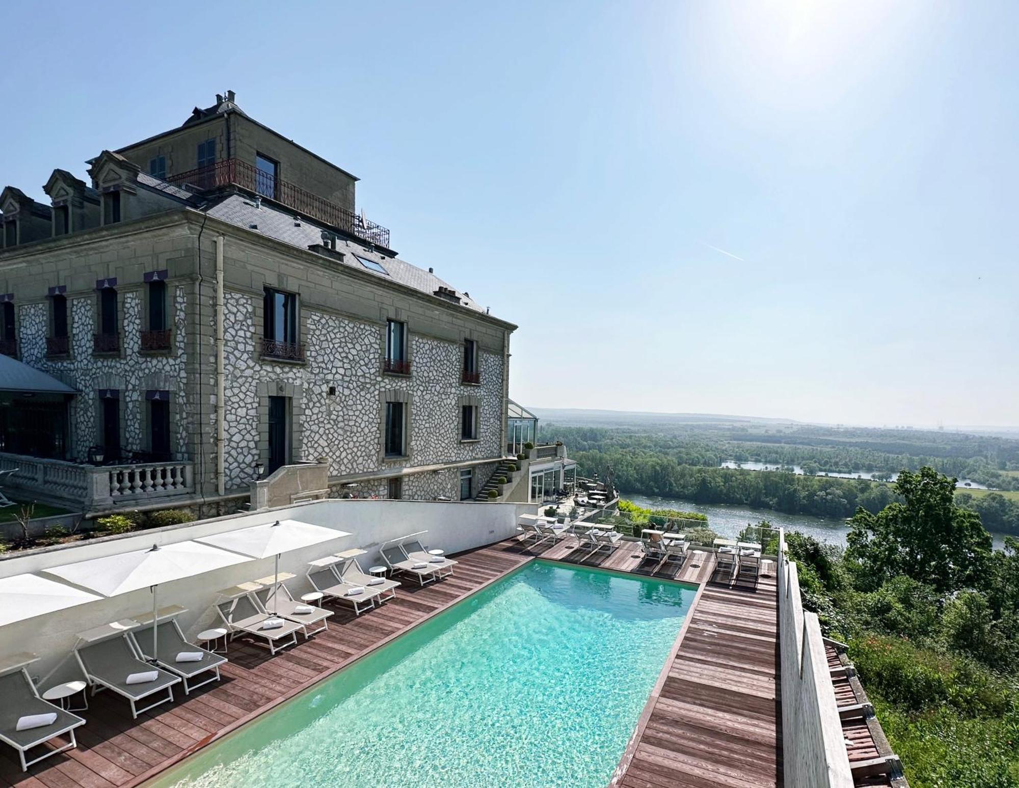 Domaine De La Corniche Rolleboise Exterior foto